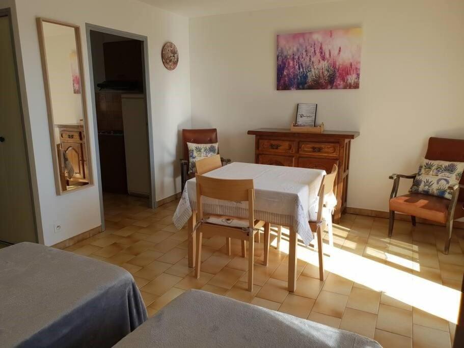 Residence Lou Cigaloun - Ana Location Греу-ле-Бэн Экстерьер фото